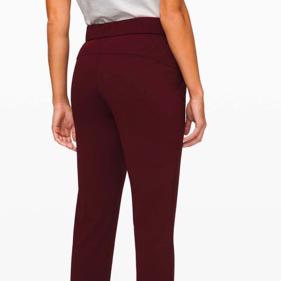 Lululemon Luxtreme On the Fly Crop Pants, Size 12 - Picture 8 of 15